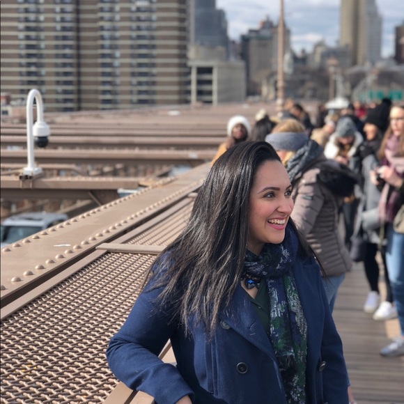 Meet your Posher, Jolene - Picture 3 of 6